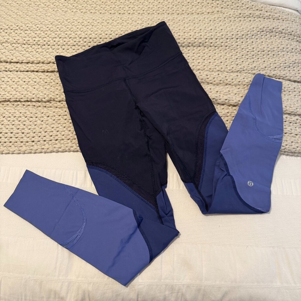 Lululemon Size 6 Blue Leggings RN 106259